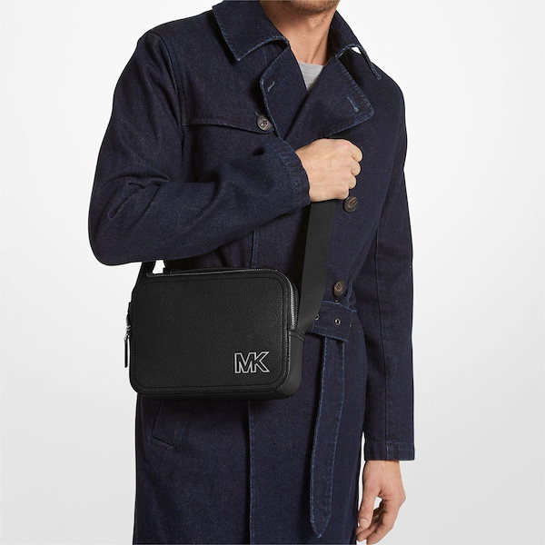 Qoo10] Michael Kors 即発アウトレットメンズ ショルダーバッグ