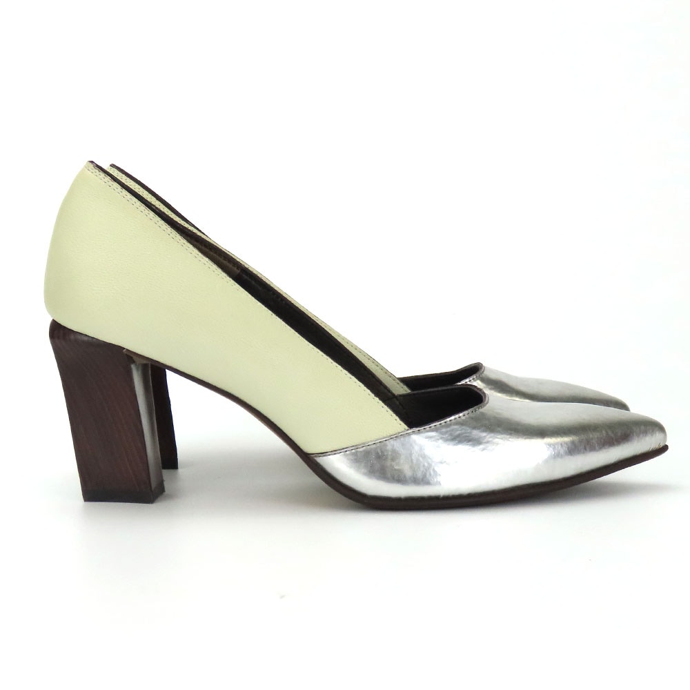 中古 パンプス 24 1/2 レザー エナメル シルバー ライトグリーン系 JPサイズ約24.5cm ヒール約7.5cm シューズ　靴 レディース 女性