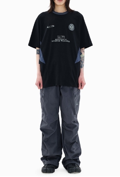 J*U様 【トレカ無し】Red Velvet SEULGI MD Tシャツ　ブラ トレカ無し】Red Velvet SEULGI MD Tシャツ ブラック - メルカリ
