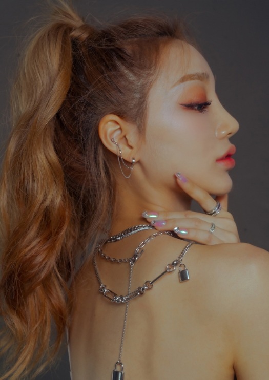 【PASION】Rock Half Chain Layered Necklace★ITZY 着用 PASION Rock Half Chain Layered Necklace ITZY 着用 ネックレス