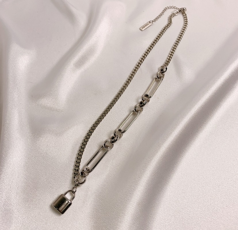 PASION Rock Half Chain Layered Necklace ITZY 着用 ネックレス