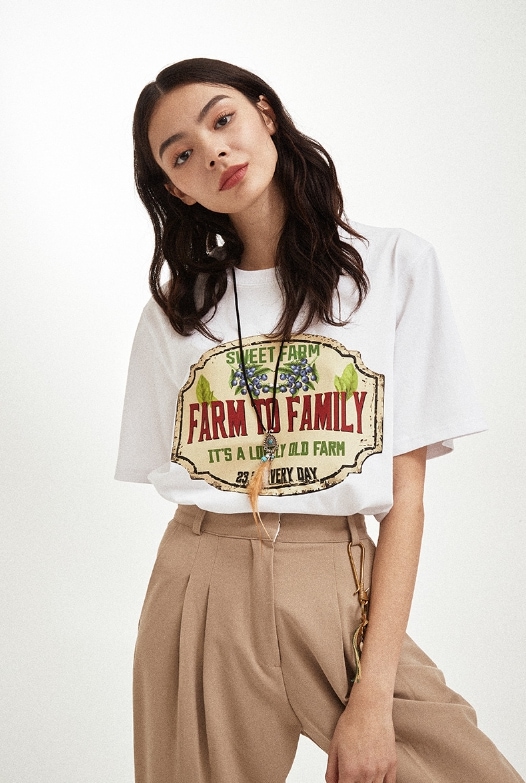 [23.65] FAMILY T-SHIRT