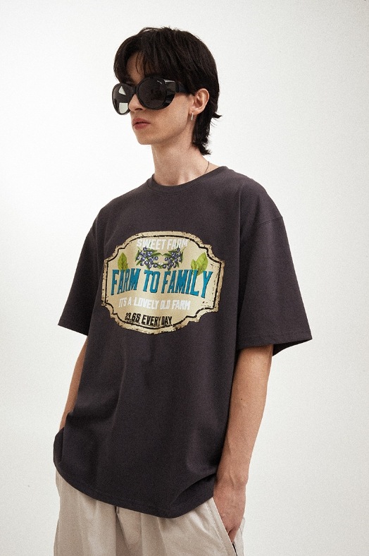 [23.65] FAMILY T-SHIRT