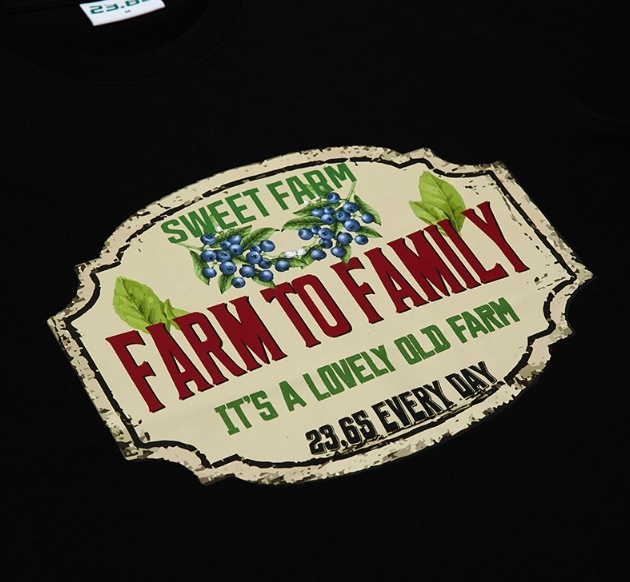 [23.65] FAMILY T-SHIRT