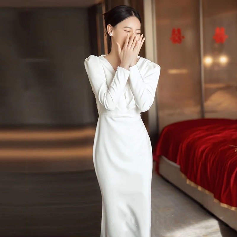 ビーチウェディングドレス 花嫁 二次会 パーティードレス フォトウエディング ビーチフォト フィッシュテール お呼ばれフォーマル ブライダル 前撮り用 後撮り-777 ビーチウェディングドレス 花嫁 二次会 パーティードレス フォトウエディング ビーチフォト フィッシュテール お呼ばれフォーマル ブライダル 前撮り用 後撮り-777