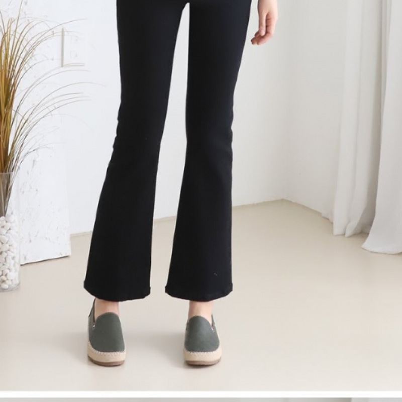 (ニナスパリ)フラワープリントラウンドレザーローファー (ニナスパリ)フラワープリントラウンドレザーローファー