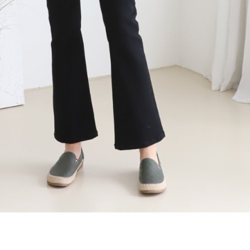 (ニナスパリ)フラワープリントラウンドレザーローファー (ニナスパリ)フラワープリントラウンドレザーローファー