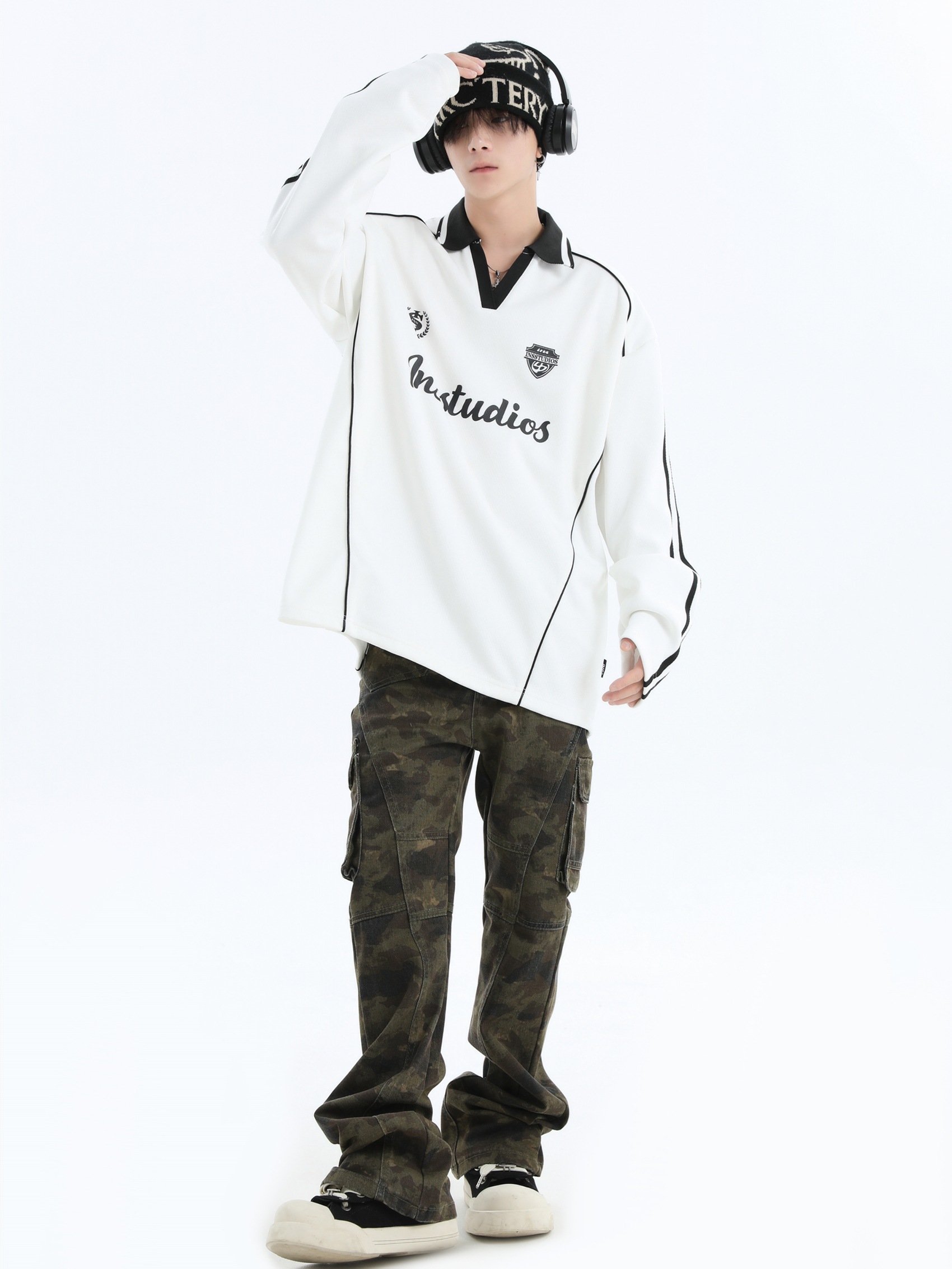 2025秋冬 トップスバイカラー長袖TシャツかわいいVネックK-POP黑白レディース韓国風ロゴルーズゆったりカジュアルおしゃれサイズ袖グラフィックシルエットファッション系サイドシャツフット春スポーツT_29