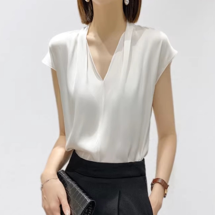 レディース トップス シャツ 半袖 Vネック ストレート Iライン 薄手 かわいい 大人可愛い きれいめ シンプル 上品 おしゃれ こなれ感 クール エレガント 存在感 フォーマル とろみ感 抜け感 レディース トップス シャツ 半袖 Vネック ストレート Iライン 薄手 かわいい 大人可愛い きれいめ シンプル 上品 おしゃれ こなれ感 クール エレガント 存在感 フォーマル とろみ感 抜け感