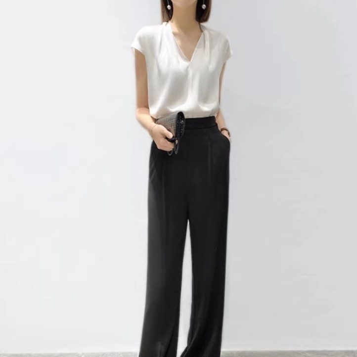 レディース トップス シャツ 半袖 Vネック ストレート Iライン 薄手 かわいい 大人可愛い きれいめ シンプル 上品 おしゃれ こなれ感 クール エレガント 存在感 フォーマル とろみ感 抜け感 レディース トップス シャツ 半袖 Vネック ストレート Iライン 薄手 かわいい 大人可愛い きれいめ シンプル 上品 おしゃれ こなれ感 クール エレガント 存在感 フォーマル とろみ感 抜け感