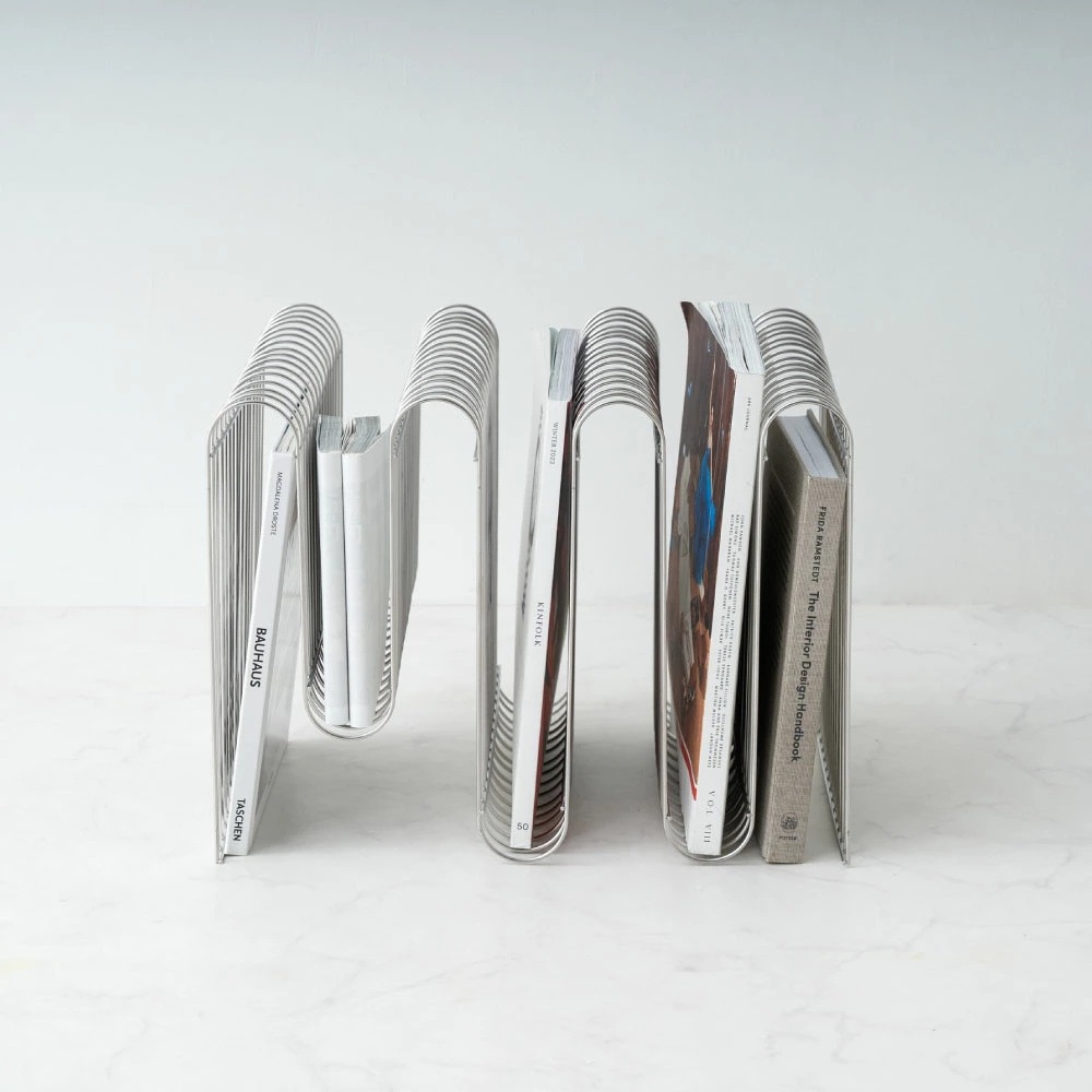 マガジンラック シルバー マガジンホルダー ニュースペーパースタンド スタンド ウェーブ ビンテージ 本 絵本 雑誌 おしゃれ 収納 インテリア 本 ラック ブックスタンド オブジェ 韓国 マガジンラック シルバー マガジンホルダー ニュースペーパースタンド スタンド ウェーブ ビンテージ 本 絵本 雑誌 おしゃれ 収納 インテリア 本 ラック ブックスタンド オブジェ 韓国