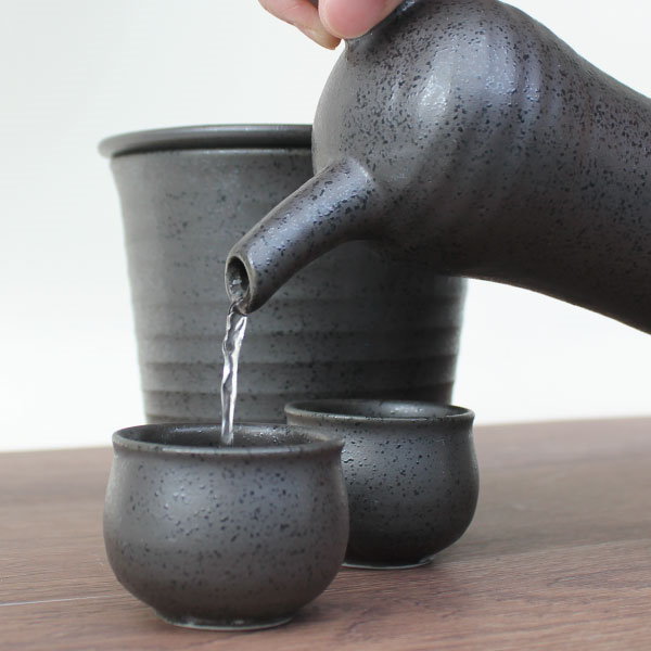 Qoo10] 美濃焼 酒器セット 熱燗 冷酒 徳利 ぐ