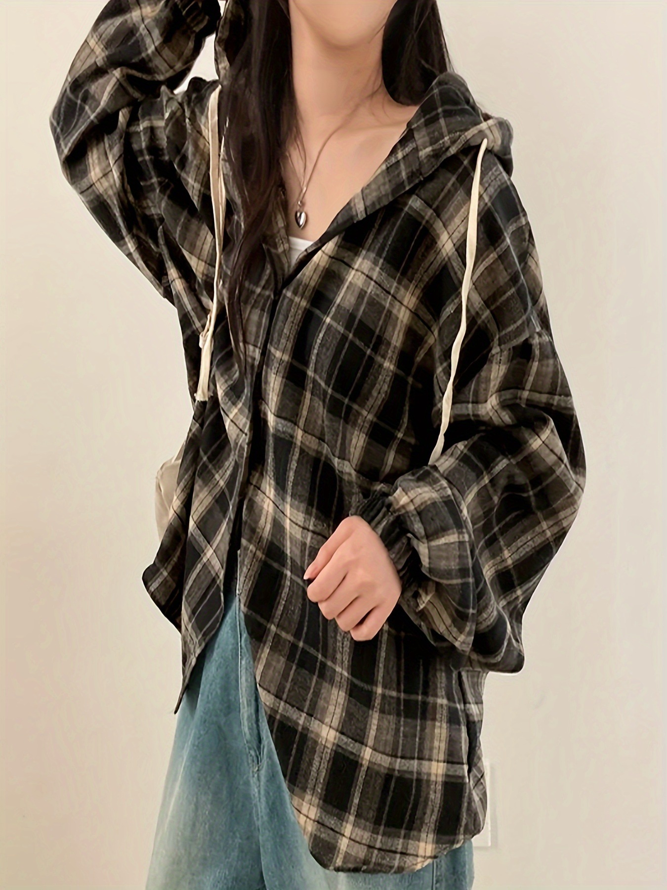 レディース カジュアル ブラック ホワイト チェック フーディー ルーズフィット 長袖 シャツ 非対称裾 ボタンアップ 春 秋 カジュアルウェア レディース カジュアル ブラック ホワイト チェック フーディー ルーズフィット 長袖 シャツ 非対称裾 ボタンアップ 春 秋 カジュアルウェア