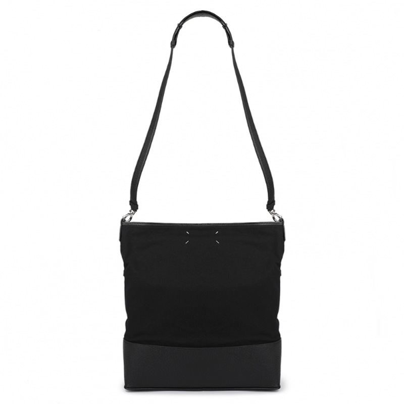 メゾンマルジェラララプリマメゾンマルジェラ 5AC ミディアムホーボークロスボディバッグ SB1WG0043-P4348-T8013 QC9ASB1WG0043-P4348-T801 メゾンマルジェラララプリマメゾンマルジェラ 5AC ミディアムホーボークロスボディバッグ SB1WG0043-P4348-T8013 QC9ASB1WG0043-P4348-T801