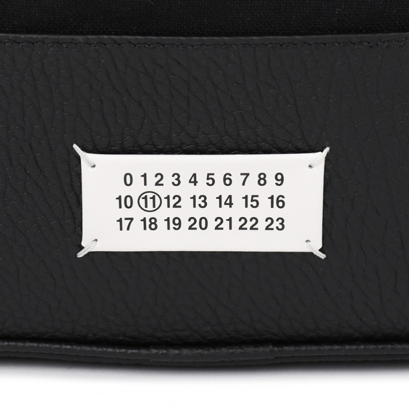 メゾンマルジェラララプリマメゾンマルジェラ 5AC ミディアムホーボークロスボディバッグ SB1WG0043-P4348-T8013 QC9ASB1WG0043-P4348-T801 メゾンマルジェラララプリマメゾンマルジェラ 5AC ミディアムホーボークロスボディバッグ SB1WG0043-P4348-T8013 QC9ASB1WG0043-P4348-T801