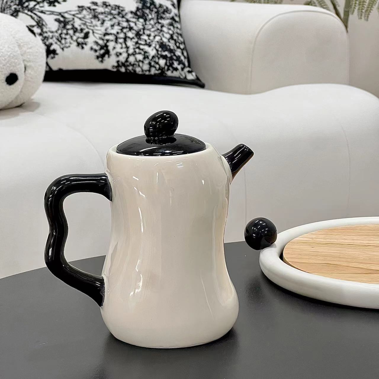 クリーム風陶磁器水具ミルクフーフー遷移プレゼント小人数高級感創意陶磁器カップポットセット クリーム風陶磁器水具ミルクフーフー遷移プレゼント小人数高級感創意陶磁器カップポットセット