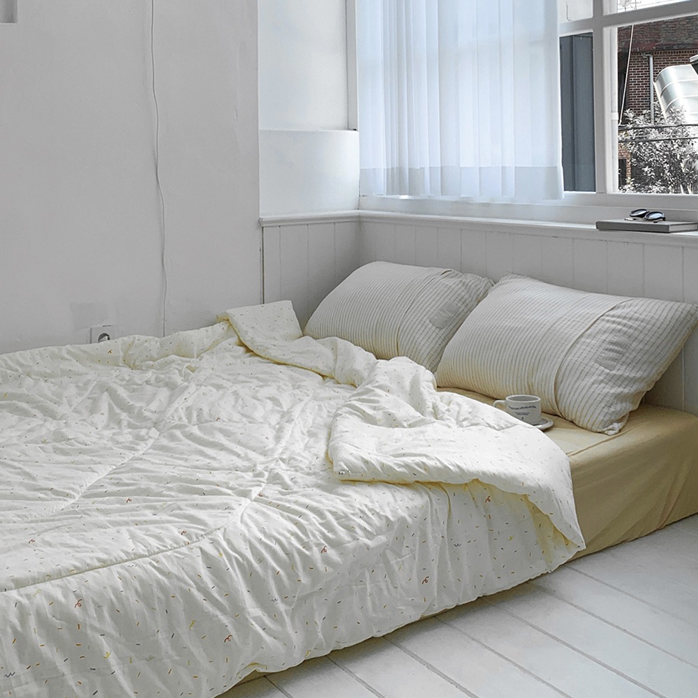 SPRINKLE 掛け布団 寝具 韓国インテリア 綿100% カラフル ラインパターン アイボリー 中綿入り SS/Qサイズ対応 SPRINKLE 掛け布団 寝具 韓国インテリア 綿100% カラフル ラインパターン アイボリー 中綿入り SS/Qサイズ対応