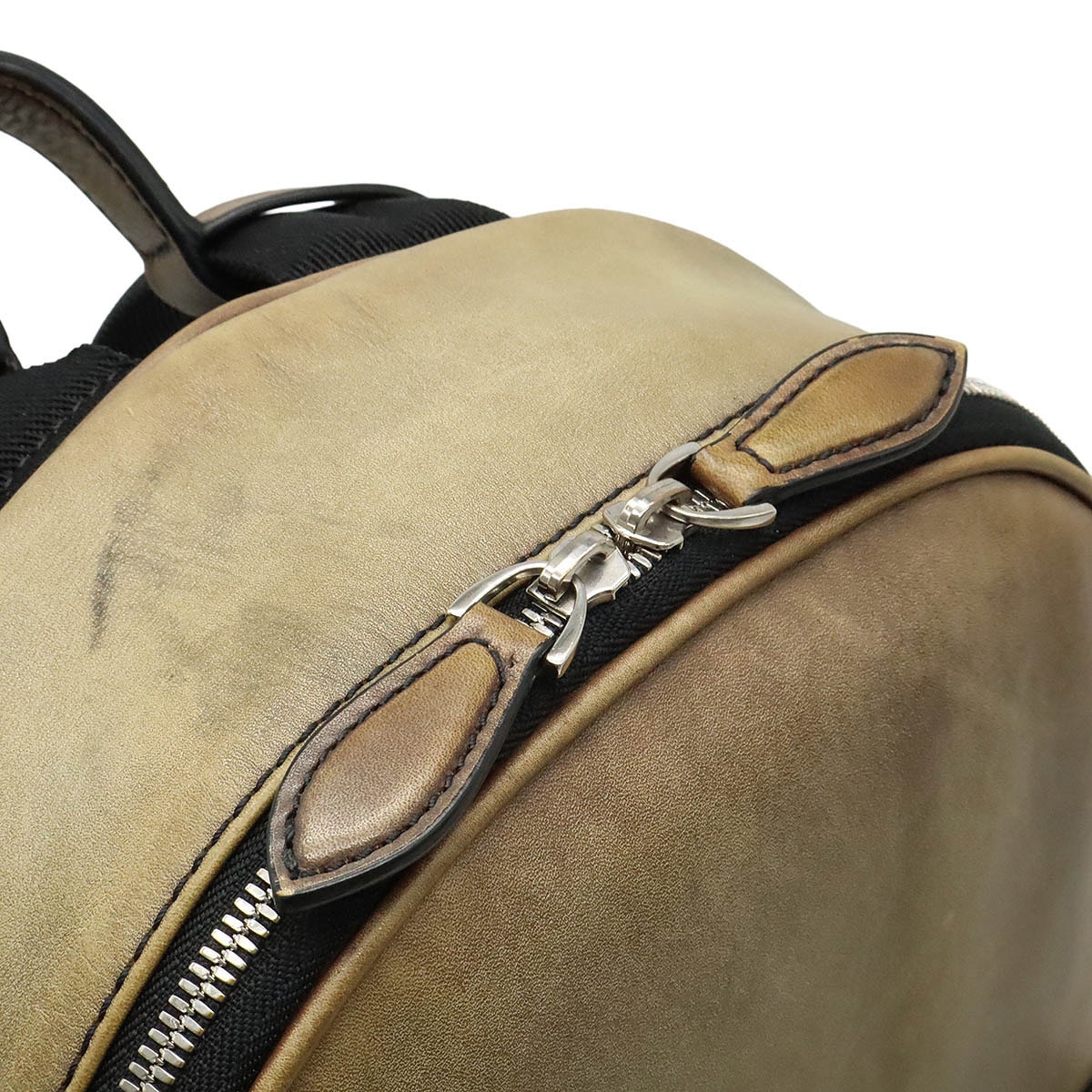 ベルルッティタイムオフ スクリットスワイプ レザー カリグラフィ