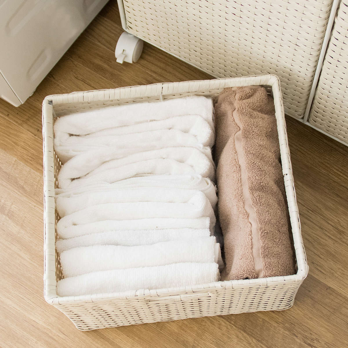 ランドリーボックス Diario 4段 高さ109cm ランドリー 収納 ランドリー収納 ボックス バスケット 大容量 キャスター ラタン ランドリーバスケット 衣類収納 衣類 洗濯かご