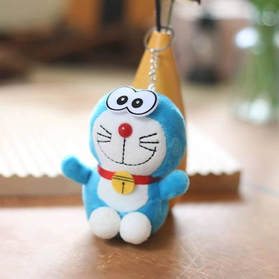 み*様 海外限定　ドラえもん　ぬいぐるみキーホルダー Qoo10] キーホルダードラえもんぬいぐるみドラえも : バッグ・雑貨