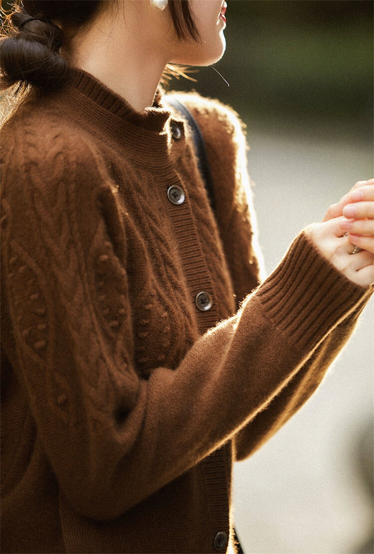 ニットセーター レトロ モテアイテム トップス ニットソー セーター カーディガン 白トップス 袖あり 長袖 Uネック ハイネック スリム ストレート スマート 編み込み ニット 厚手 かわいい