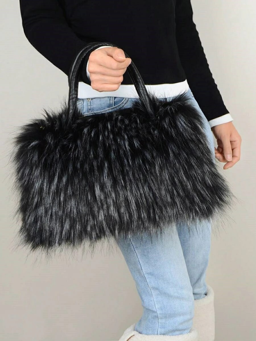 新作 毛むくじゅう女性用リストポーチふわふわウィンター クラッチバッグ大容量おしゃれなホワイト新作ファーバッグ 新作 毛むくじゅう女性用リストポーチふわふわウィンター クラッチバッグ大容量おしゃれなホワイト新作ファーバッグ