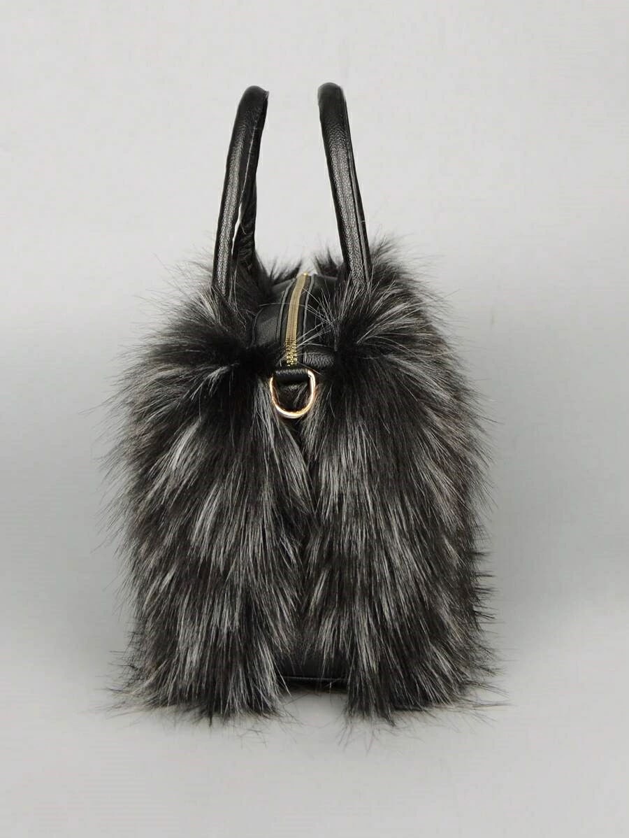 新作 毛むくじゅう女性用リストポーチふわふわウィンター クラッチバッグ大容量おしゃれなホワイト新作ファーバッグ 新作 毛むくじゅう女性用リストポーチふわふわウィンター クラッチバッグ大容量おしゃれなホワイト新作ファーバッグ