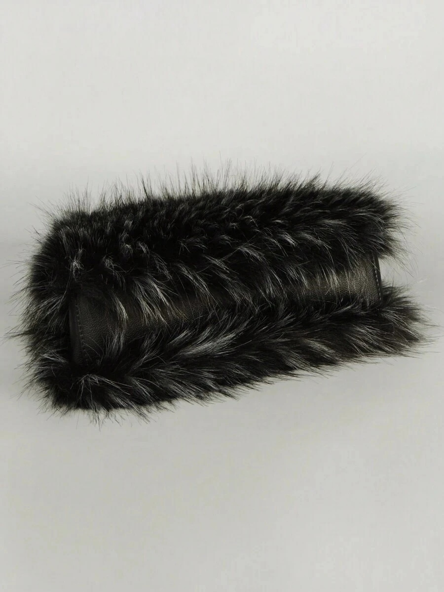 新作 毛むくじゅう女性用リストポーチふわふわウィンター クラッチバッグ大容量おしゃれなホワイト新作ファーバッグ 新作 毛むくじゅう女性用リストポーチふわふわウィンター クラッチバッグ大容量おしゃれなホワイト新作ファーバッグ