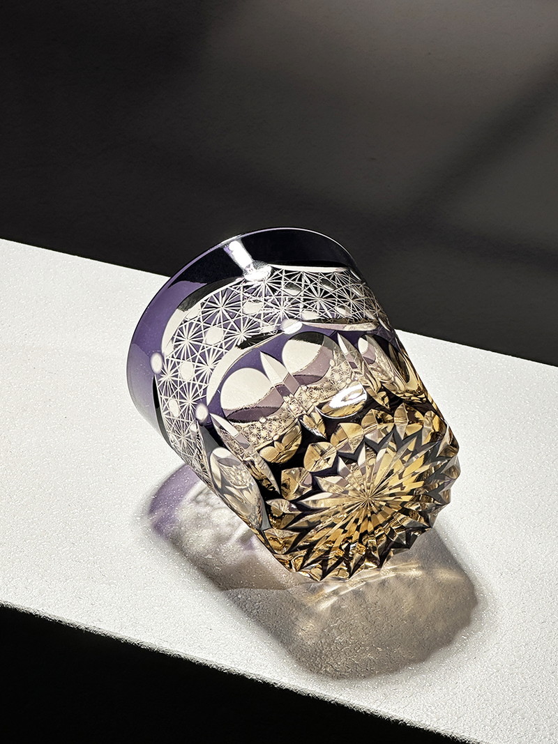 切子手彫りガラス クリスタルガラス ウイスキー ワイングラス お祝い記念品父母上司敬老の日 ギフトグラス