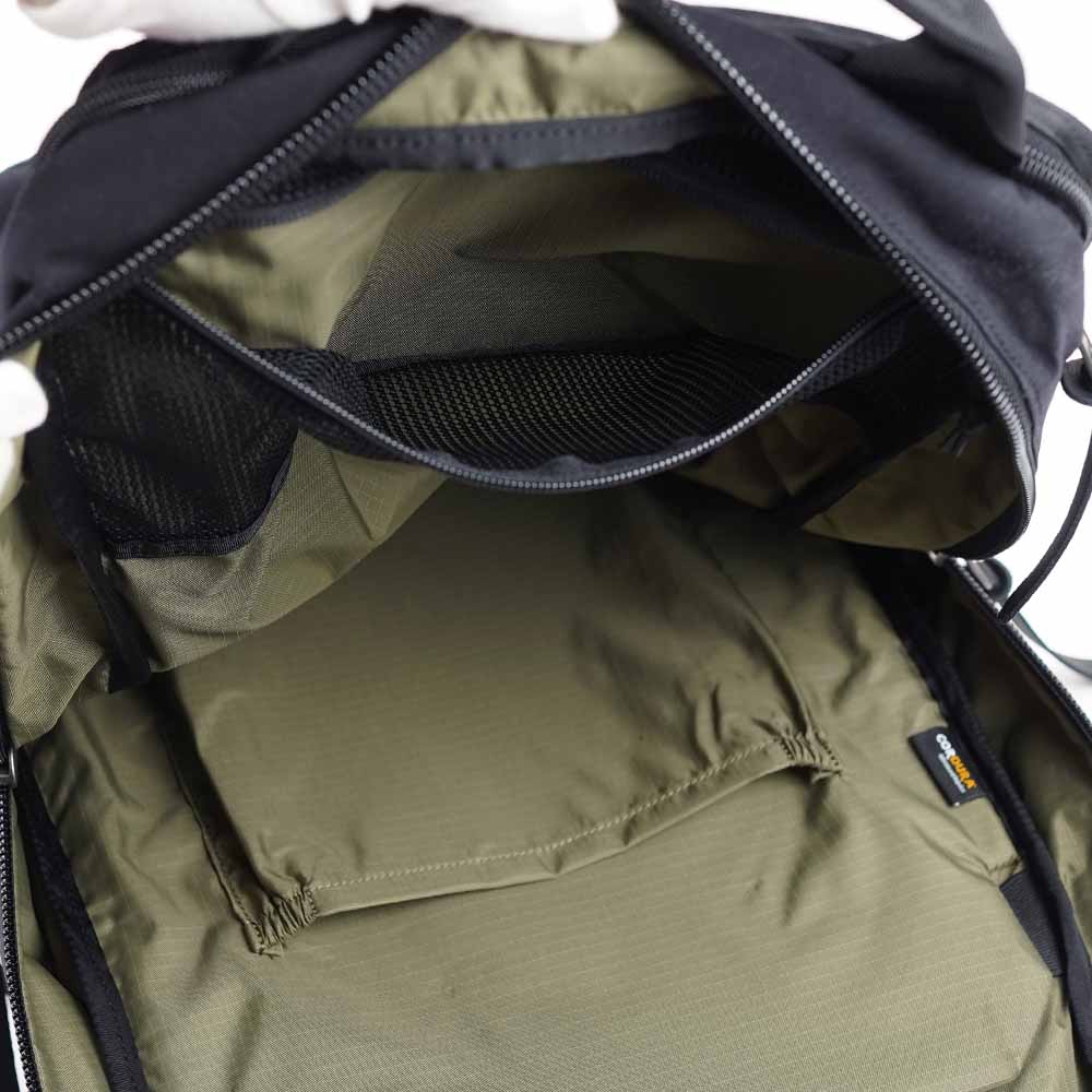 グレゴリー GREGORY バックパック リュックサック カバート ソリッドデイ V4 COVERT SOLID DAY V4 24L 148240 1041 148240-1041