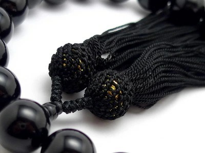 「職人仕立て」 男性用 数珠 14mm 黒瑪瑙(オニキス) 念珠 略式数珠 メンズ 仏具 神具 天然石 パワーストーン 人絹頭付房 葬式 葬儀 法事 ブラック 黒 「職人仕立て」 男性用 数珠 14mm 黒瑪瑙(オニキス) 念珠 略式数珠 メンズ 仏具 神具 天然石 パワーストーン 人絹頭付房 葬式 葬儀 法事 ブラック 黒