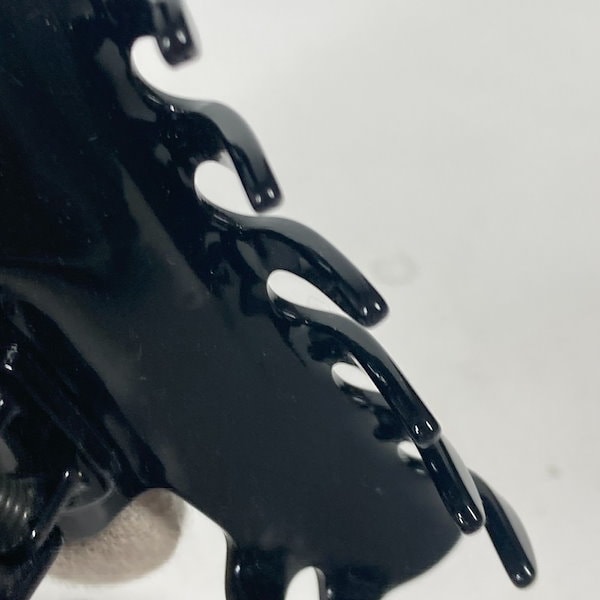 Qoo10] CHANEL バレッタ ヘアクリップ CC ココマーク