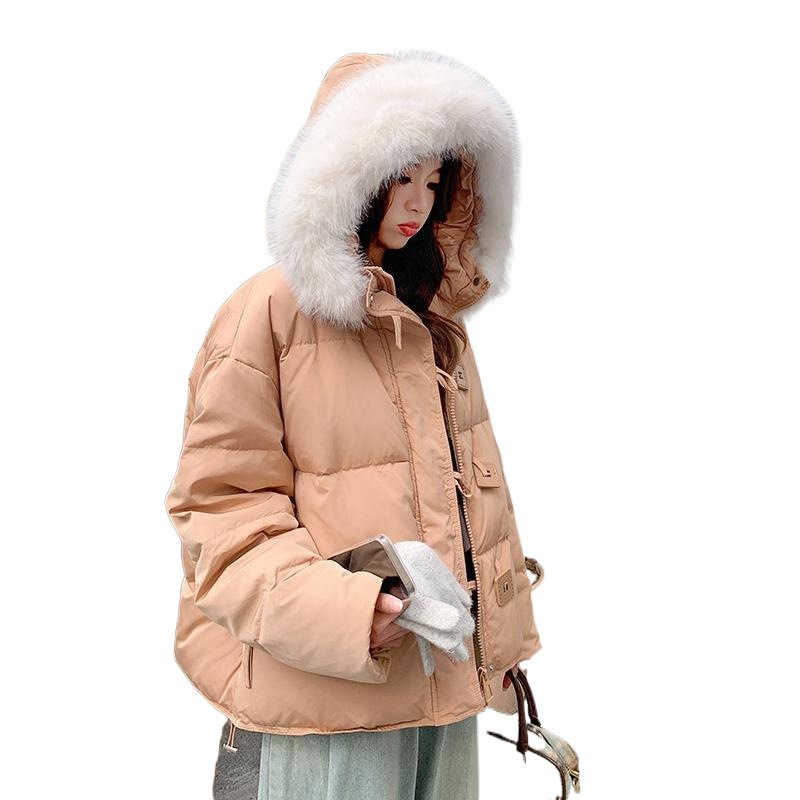 超美しくて甘い年齢を減らす大きな毛皮の襟女性用ホワイトダックダウンジャケット2024年冬の新しいスタイル小柄な人向けの厚いショートコート
