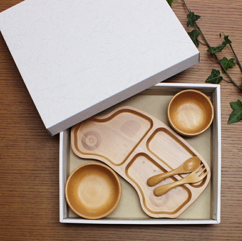 お食い初め 北欧産ブナ材使用 ナチュラル 子供食器セット くるま