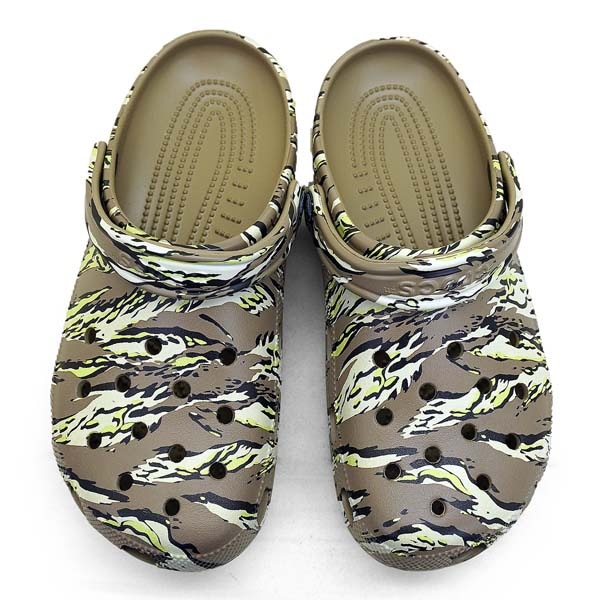 Classic Printed Camo Clog 206454 260 クラシック プリンテッド カモ クロッグ カーキ 砂漠迷彩 メンズ カジュアル シンプル スポーティ おしゃれ アウトドア ミ