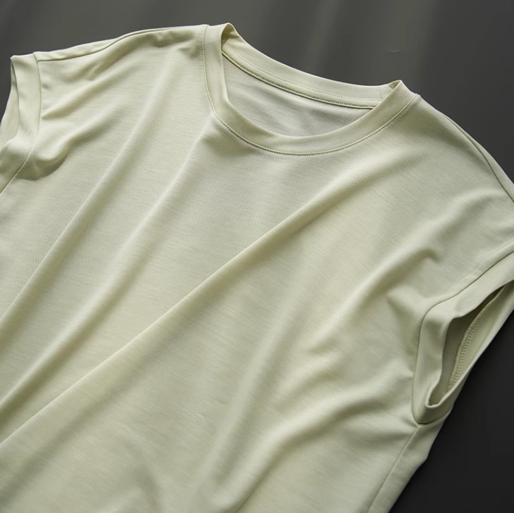 トップス Tシャツ 白シャツ 白トップス 袖なし ノースリーブ ラウンドネック 襟なし 薄手 かわいい 大人可愛い シンプル カジュアル 大人 おしゃれ お洒落 大人女子 ラフ 無地 夏 秋 20代 トップス Tシャツ 白シャツ 白トップス 袖なし ノースリーブ ラウンドネック 襟なし 薄手 かわいい 大人可愛い シンプル カジュアル 大人 おしゃれ お洒落 大人女子 ラフ 無地 夏 秋 20代