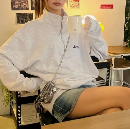 ジープ ロゴ M-Logo 半ジップアップ スウェット 男女兼用 ジープ ロゴ M-Logo 半ジップアップ スウェット 男女兼用