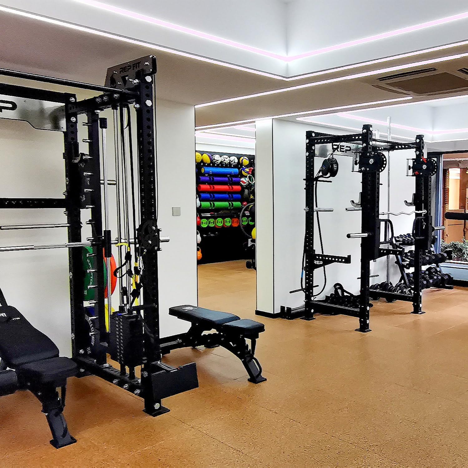 ゴムマット ロールタイプ 全2色 ラバーマット ジム マット トレーニング マット ジム 筋トレ エクササイズ フィットネス ダンベル 防音 防振 防傷 ゴムマット ロールタイプ 全2色 ラバーマット ジム マット トレーニング マット ジム 筋トレ エクササイズ フィットネス ダンベル 防音 防振 防傷