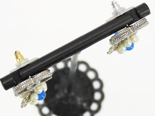 ほぼ新品シャネルココマークカラーストーンパールスイングピアスシルバーブルーパールカラーストーンフェイクパールA86111