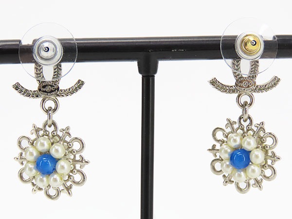 ほぼ新品シャネルココマークカラーストーンパールスイングピアスシルバーブルーパールカラーストーンフェイクパールA86111