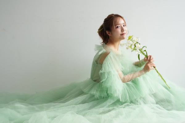 カラードレス ミントグリーンドレス ロングスリーブ ファスナー シワ 花嫁 レイヤードドレス 華やかなトレーン カラードレス ミントグリーンドレス ロングスリーブ ファスナー シワ 花嫁 レイヤードドレス 華やかなトレーン