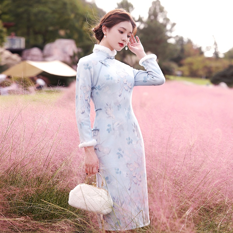 2025 秋と冬の新スタイル Manli ベルベット肥厚ロング長袖毛皮の襟スリムフィット日常文学スタイルのチャイナドレス