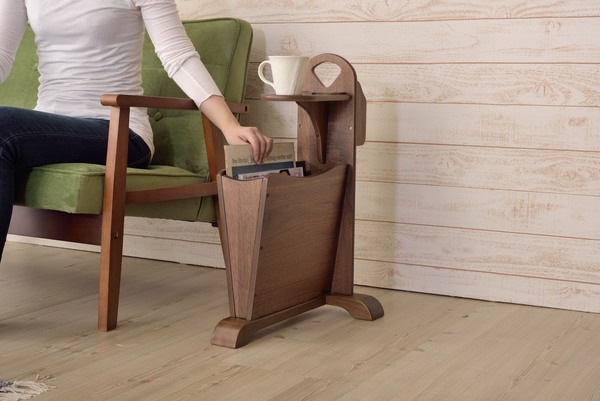 トムテ サイドテーブル TAC-252WAL 収納 リビング テーブル マガジンラック ドリンクホルダー ウォルナット 天然木 ナイトテーブル インテリア コンパクト