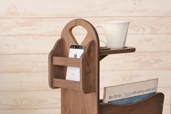 トムテ サイドテーブル TAC-252WAL 収納 リビング テーブル マガジンラック ドリンクホルダー ウォルナット 天然木 ナイトテーブル インテリア コンパクト