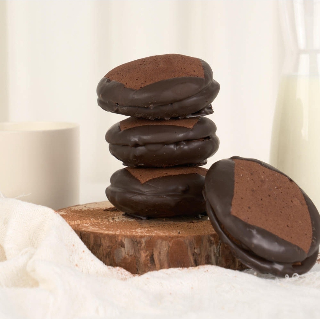 【韓国製】 全州チョコパイ オリジナル 10個セット 韓国お菓子 韓国スナック チョコパイ プレゼント用としていいですよ!! 韓国お菓子 韓国人気スナック チョコスナック 【韓国製】 全州チョコパイ オリジナル 10個セット 韓国お菓子 韓国スナック チョコパイ プレゼント用としていいですよ!! 韓国お菓子 韓国人気スナック チョコスナック