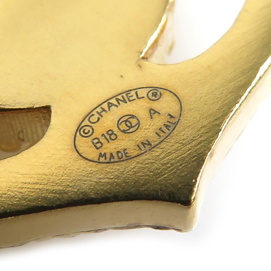 シャネル CHANEL ピアス ココマーク いかり メタル ゴールド レディース e59844i シャネル CHANEL ピアス ココマーク いかり メタル ゴールド レディース e59844i