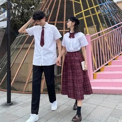 高校生の卒業写真は学生のクラス服を注文して作らせます夏の服装は韓国版です 高校生の卒業写真は学生のクラス服を注文して作らせます夏の服装は韓国版です