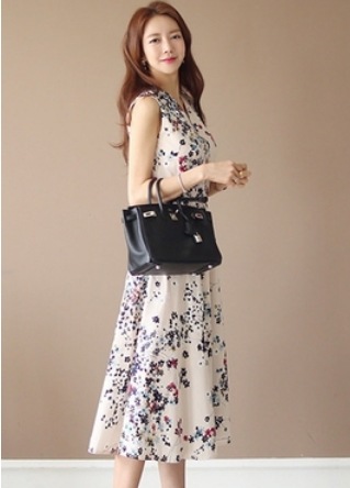 花柄ノースリーブロングワンピース ワンピース ロング丈 袖なし ノースリーブ Vネック フレア Aライン ベルト インナー 爽やか 大人スタイル かわいい 大人可愛い きれいめ シンプル 大人 上品 花柄ノースリーブロングワンピース ワンピース ロング丈 袖なし ノースリーブ Vネック フレア Aライン ベルト インナー 爽やか 大人スタイル かわいい 大人可愛い きれいめ シンプル 大人 上品