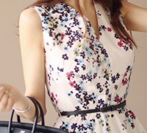 花柄ノースリーブロングワンピース ワンピース ロング丈 袖なし ノースリーブ Vネック フレア Aライン ベルト インナー 爽やか 大人スタイル かわいい 大人可愛い きれいめ シンプル 大人 上品 花柄ノースリーブロングワンピース ワンピース ロング丈 袖なし ノースリーブ Vネック フレア Aライン ベルト インナー 爽やか 大人スタイル かわいい 大人可愛い きれいめ シンプル 大人 上品