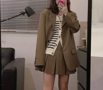 レディース ジャケット スーツ アウター 上着 テーラードジャケット ブレザー ミドル丈 長袖 襟付き スーツカラー ポケット ボタン 大人可愛い シンプル カジュアル おしゃれ かっこいい レトロ レディース ジャケット スーツ アウター 上着 テーラードジャケット ブレザー ミドル丈 長袖 襟付き スーツカラー ポケット ボタン 大人可愛い シンプル カジュアル おしゃれ かっこいい レトロ